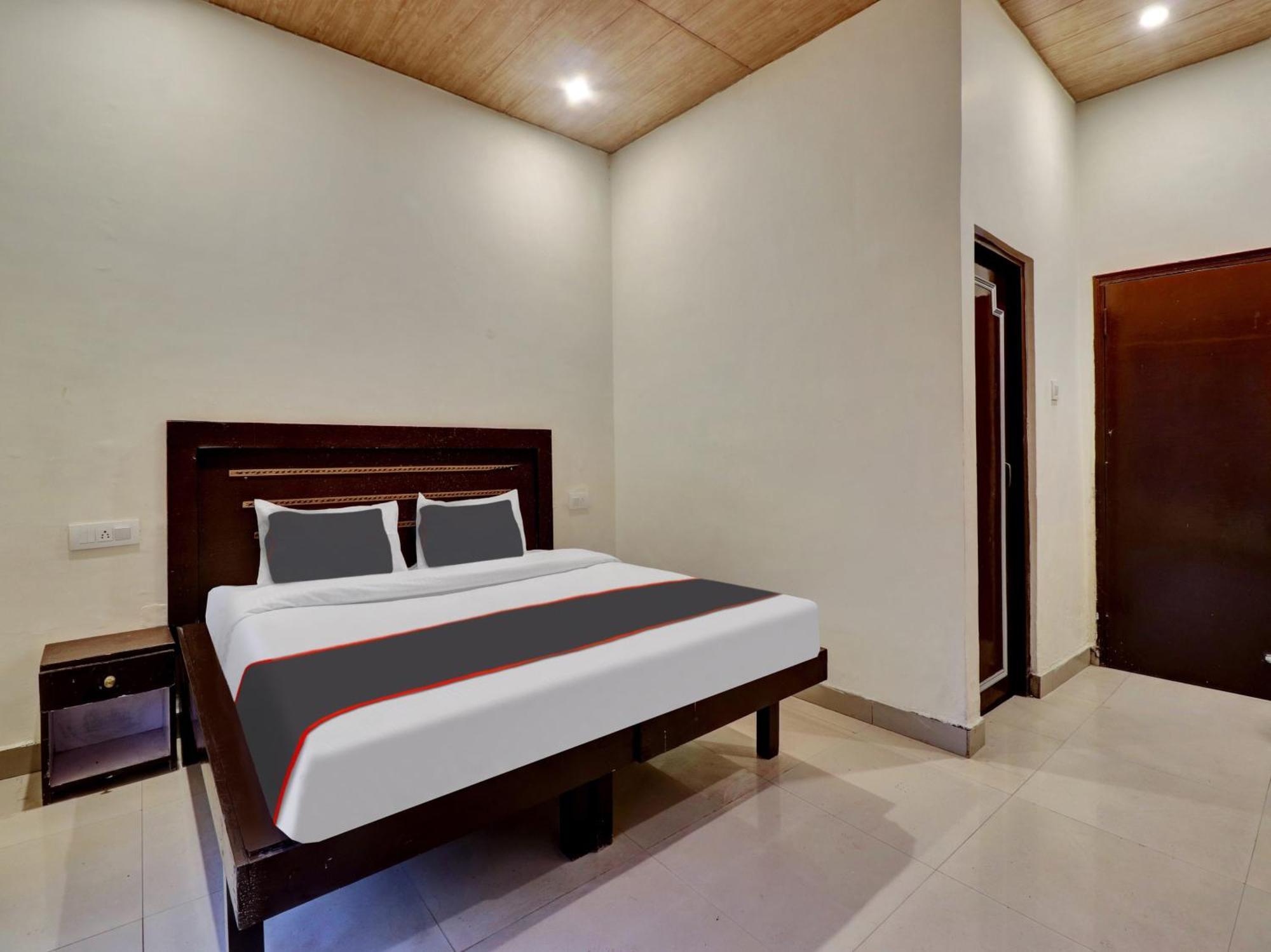 Collection O Shiv Sutra Resorts, Mussoorie Bagian luar foto
