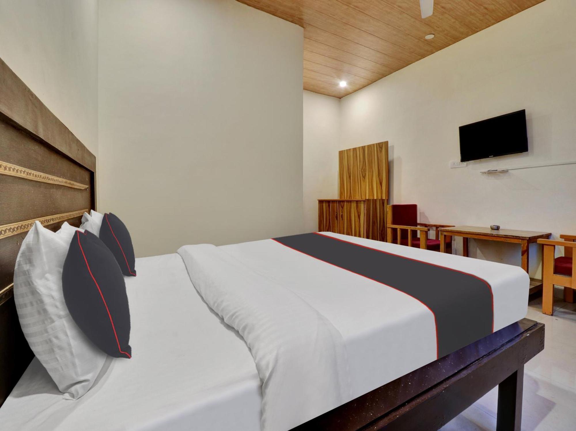 Collection O Shiv Sutra Resorts, Mussoorie Bagian luar foto
