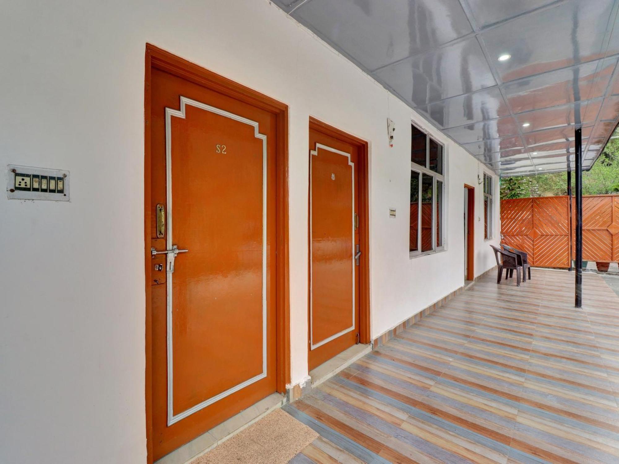 Collection O Shiv Sutra Resorts, Mussoorie Bagian luar foto
